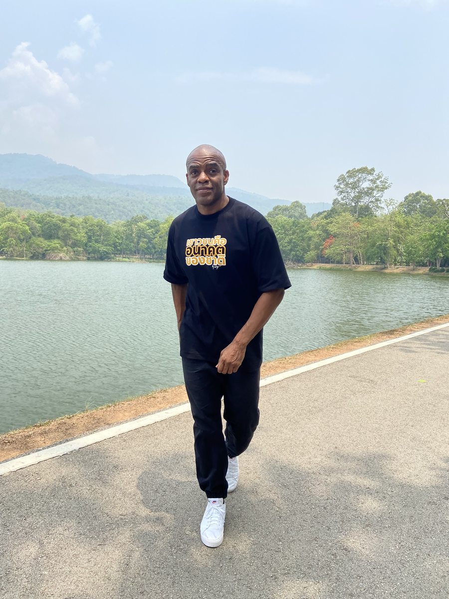 Ron Weaver — American Thai Guy